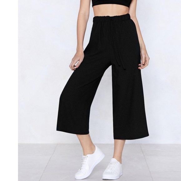 wide leg pants with draw string - Picture 1 of 5